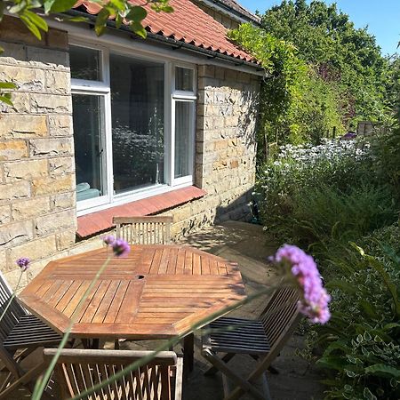 Burnbrae Villa Sleights Екстериор снимка